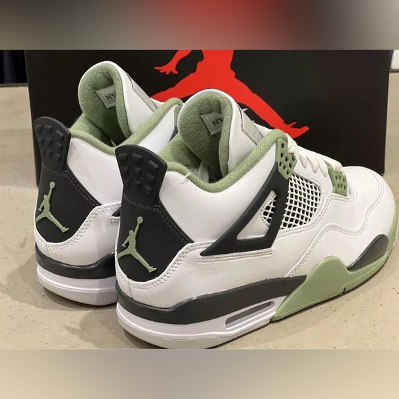 Men’s Size 8 - New Air Jordan 4 Retro “Seafoam” - Picture 4 of 7
